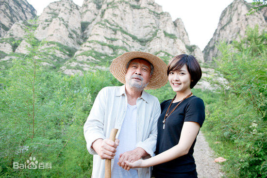 《神犬奇兵》饰演金凤凰