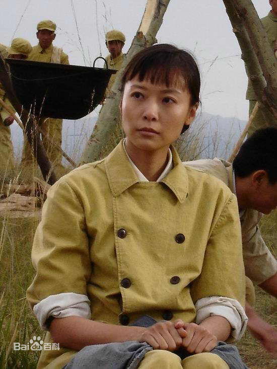 高清柯蓝(Michelle)在2006年《戈壁母亲》饰演孟苇婷中的图集