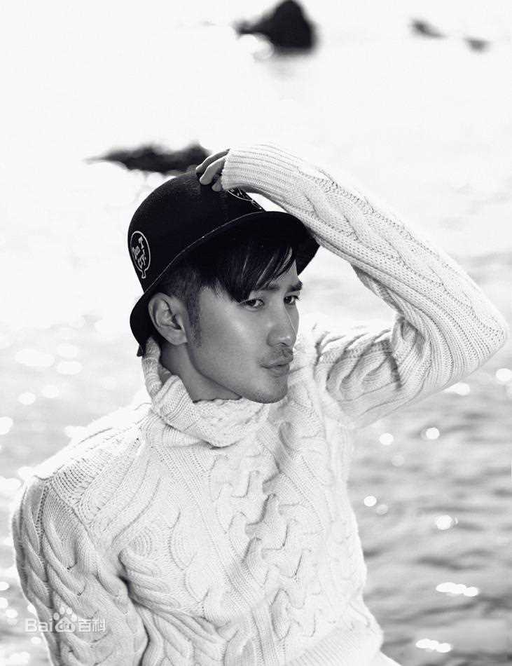 刘恩佑(Enyou Liu)气质暖男前后照片