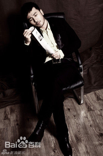 刘恩佑(Enyou Liu)气质暖男前后照片