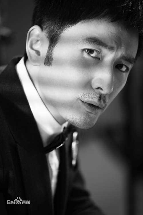 刘恩佑(Enyou Liu)气质暖男前后照片