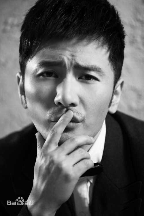 刘恩佑(Enyou Liu)气质暖男前后照片