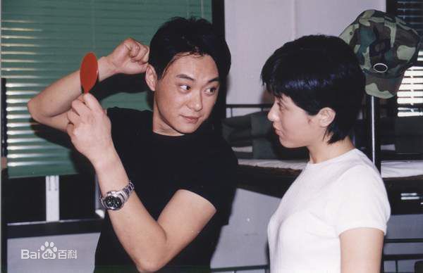 2003年《归途如虹》剧照