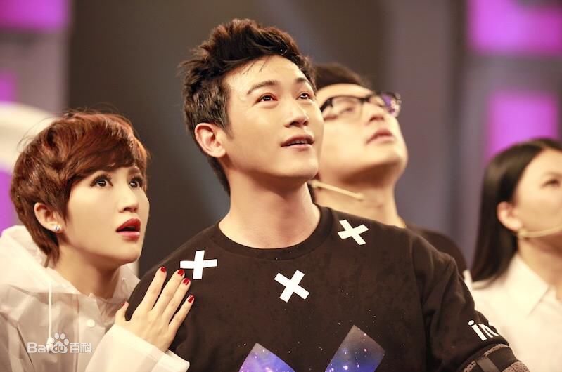 陆毅鲍蕾活动照