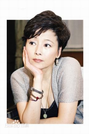 轰动一时的小街剧照