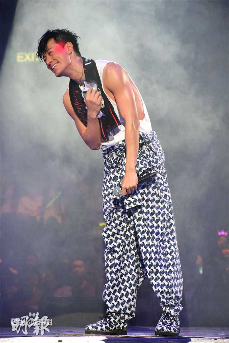 林峯/林峰(LAM Raymond)2016红馆演唱会图册