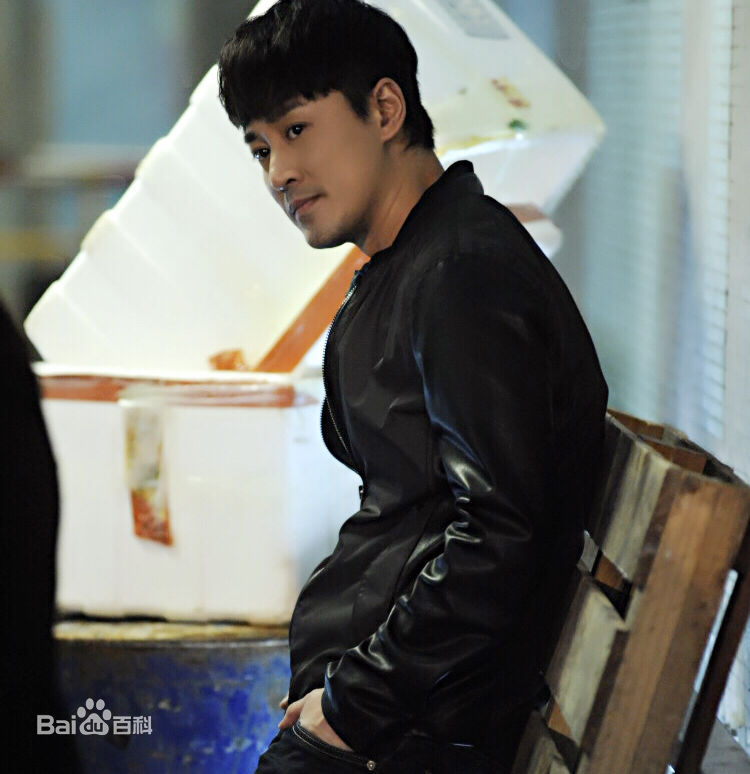 精选林峯/林峰(LAM Raymond)在《使徒行者》爆seed中的图册