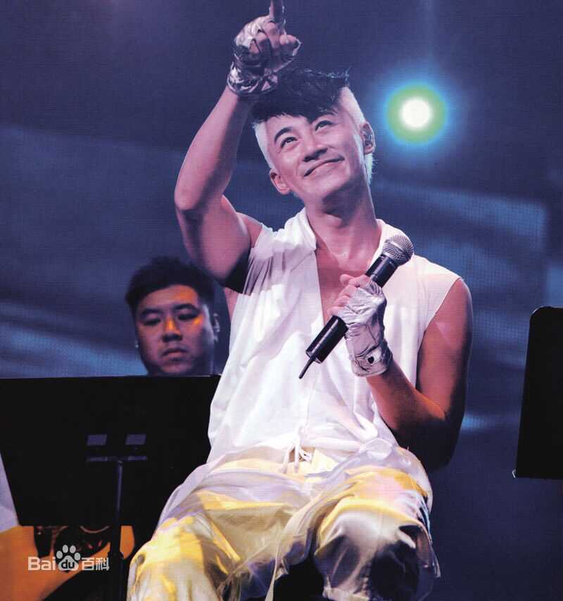 林峯/林峰(LAM Raymond)红馆个人演唱会生活照