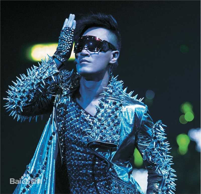 林峯/林峰(LAM Raymond)红馆个人演唱会生活照