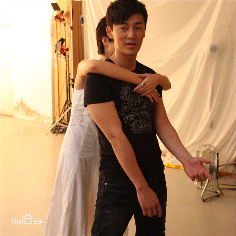 林峯/林峰(LAM Raymond)演唱会彩排前后照片