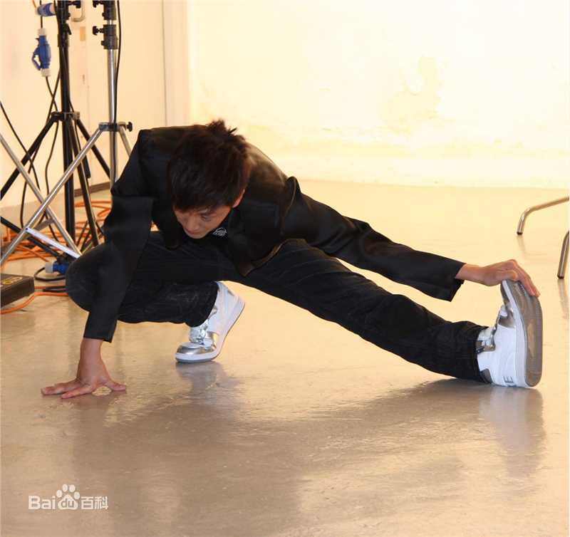 林峯/林峰(LAM Raymond)演唱会彩排前后照片