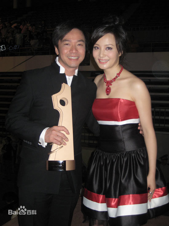 陶红(Helen Tao)出席活动中的图集图册