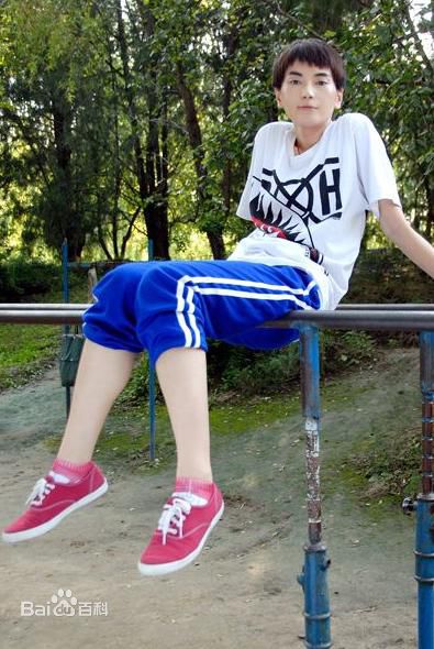 李媛(Li yuan)最全杂志大片壁纸