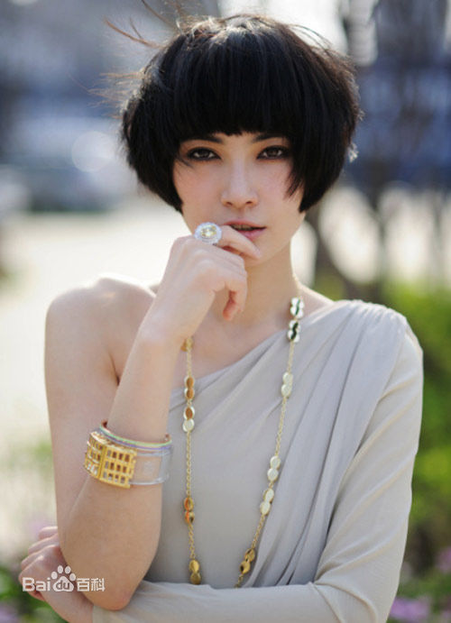 李媛(Li yuan)最全杂志大片壁纸