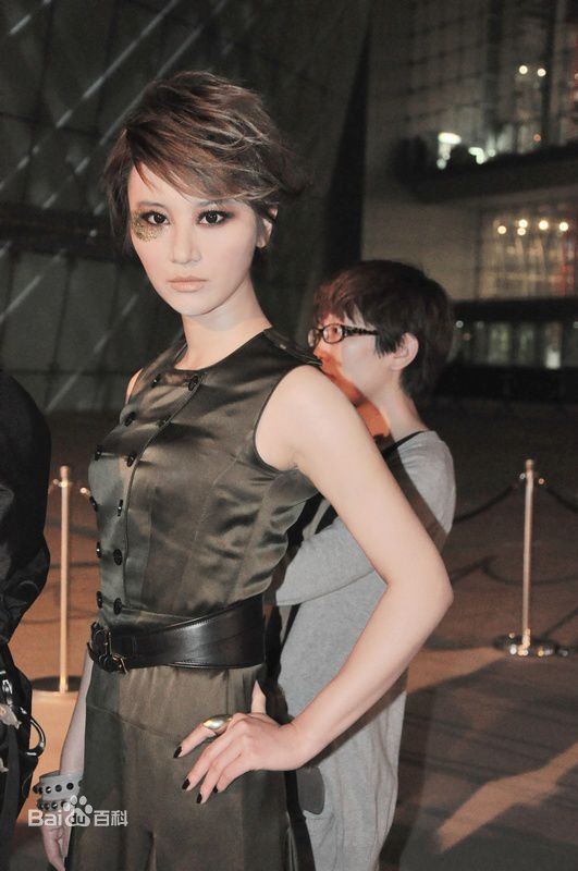 最新尚雯婕(Laure Shang)精彩图册