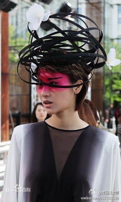 尚雯婕(Laure Shang)2011年巴黎时尚周生活照相册