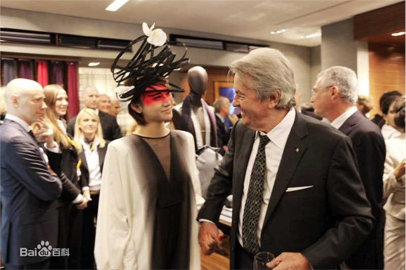 尚雯婕(Laure Shang)2011年巴黎时尚周生活照相册