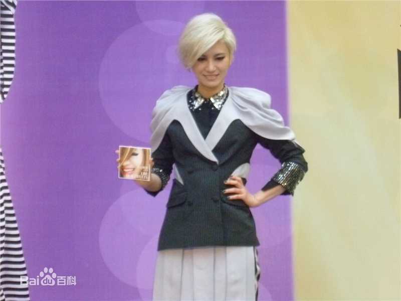 尚雯婕(Laure Shang)代言屈臣氏生活照