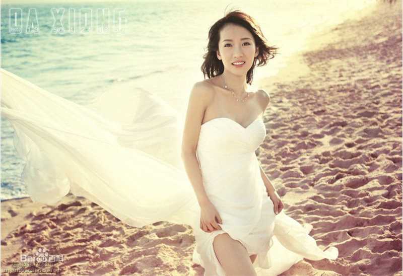 李念海滩婚纱照