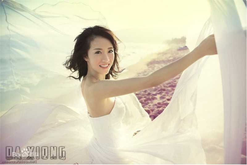 李念海滩婚纱照