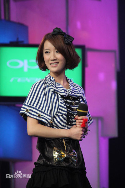 参加《快乐大本营》