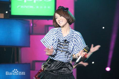 参加《快乐大本营》