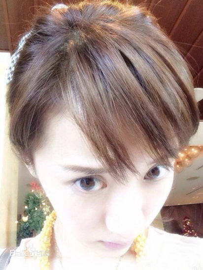 李念微博晒幸福