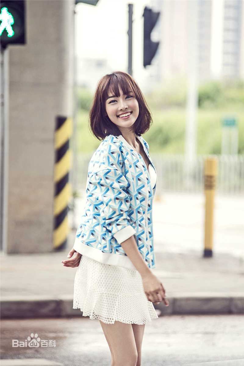 郑罗茜(rossi)街拍前后照片