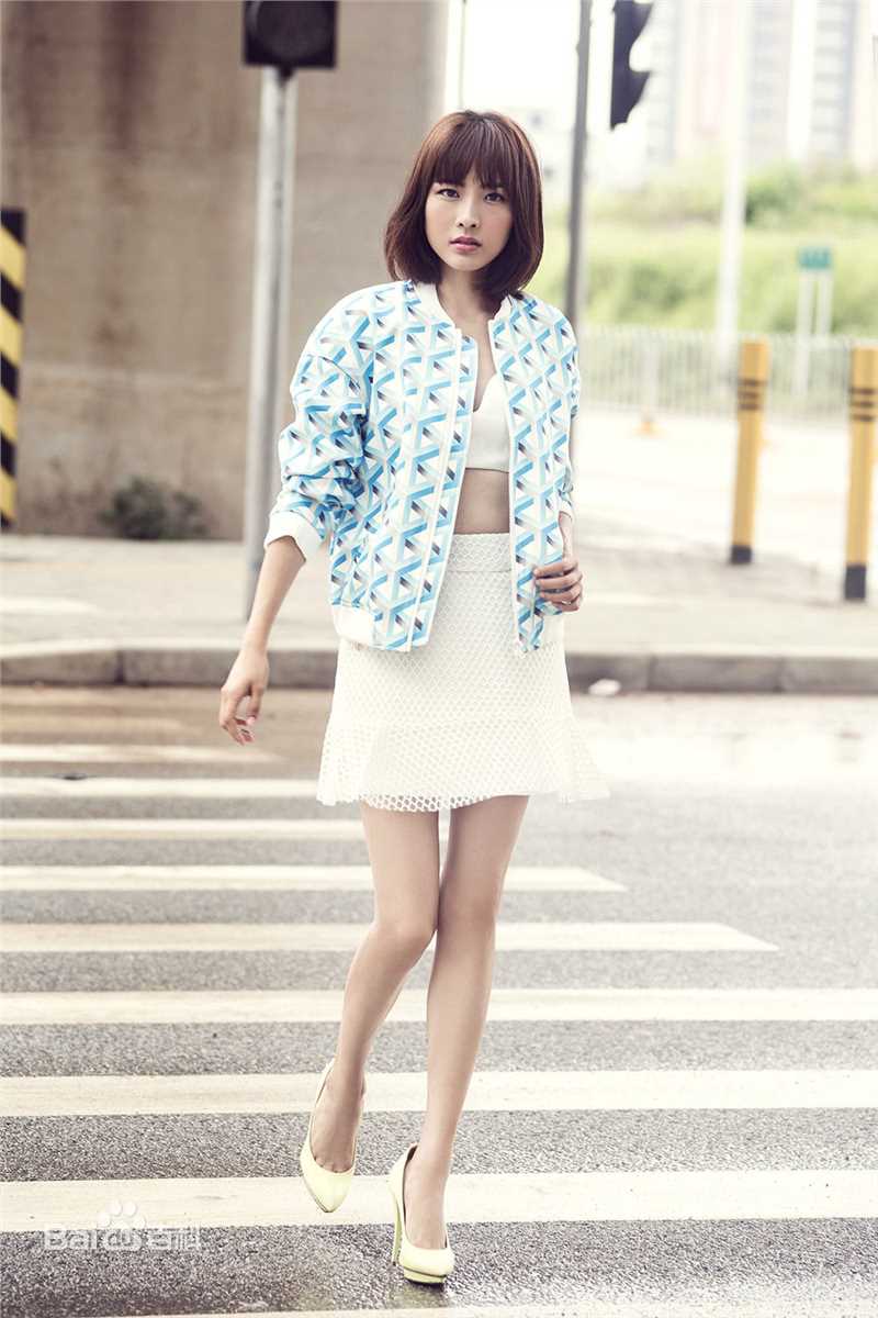 郑罗茜(rossi)街拍前后照片