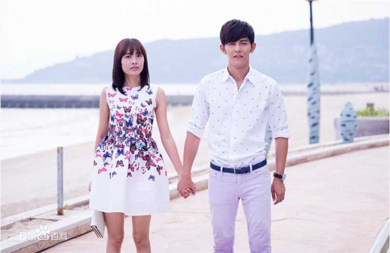 郑罗茜(rossi)寻找北极光壁纸壁纸