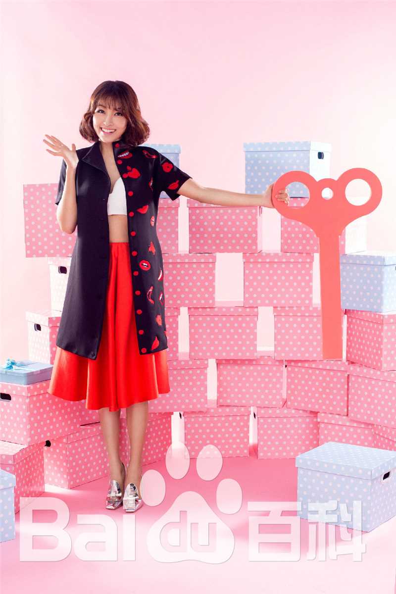 郑罗茜(rossi)最新集壁纸