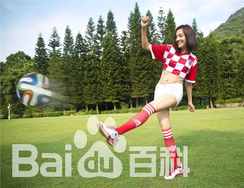 郑罗茜(rossi)足球宝贝壁纸壁纸