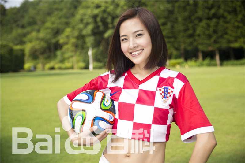 郑罗茜(rossi)足球宝贝壁纸壁纸