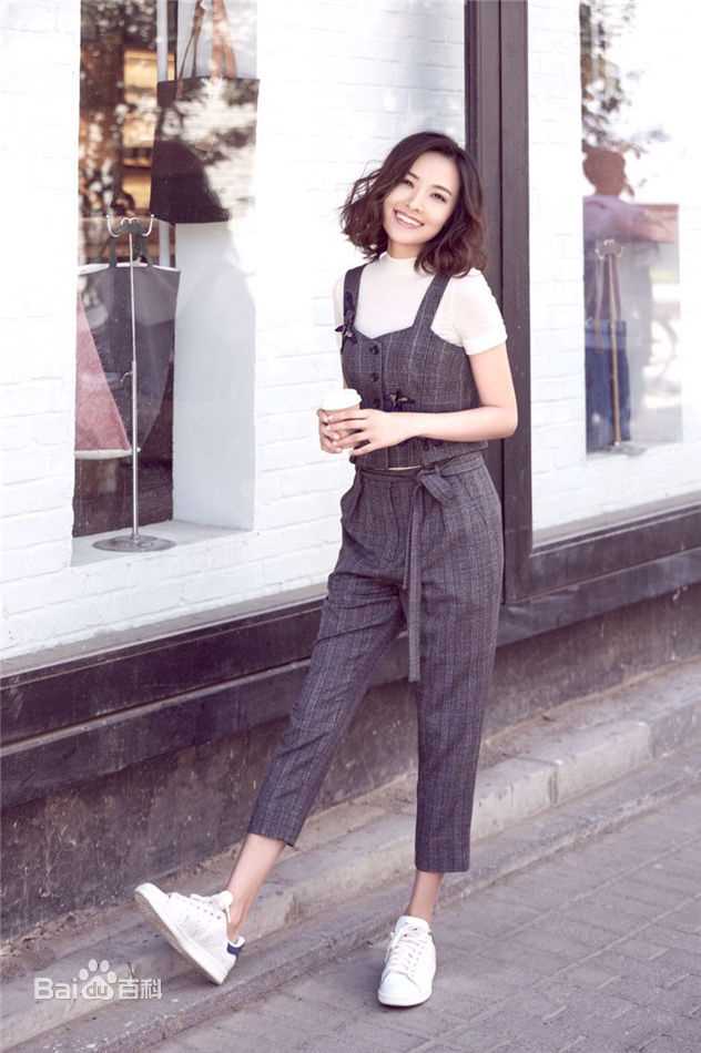 郑罗茜(rossi)最新最新壁纸