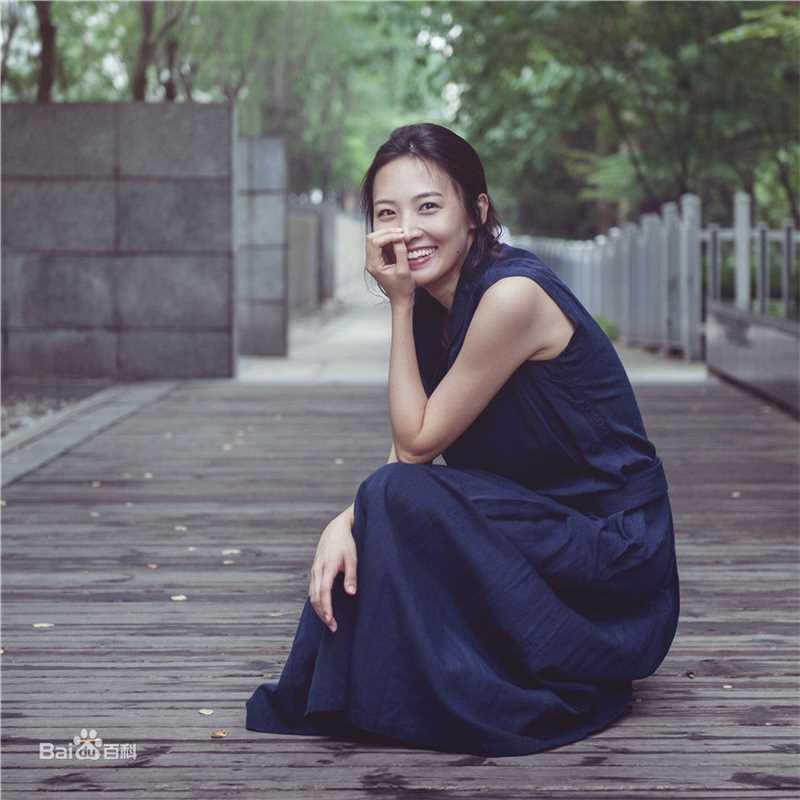 郑罗茜(rossi)初秋