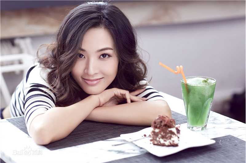 郑罗茜(rossi)小露蛮腰图册