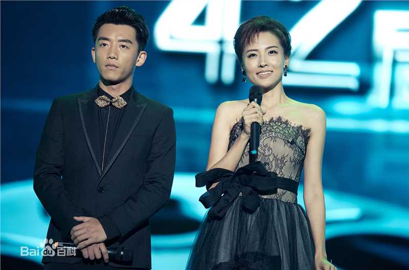 郑罗茜(rossi)前任2：备胎反击战素颜照相册