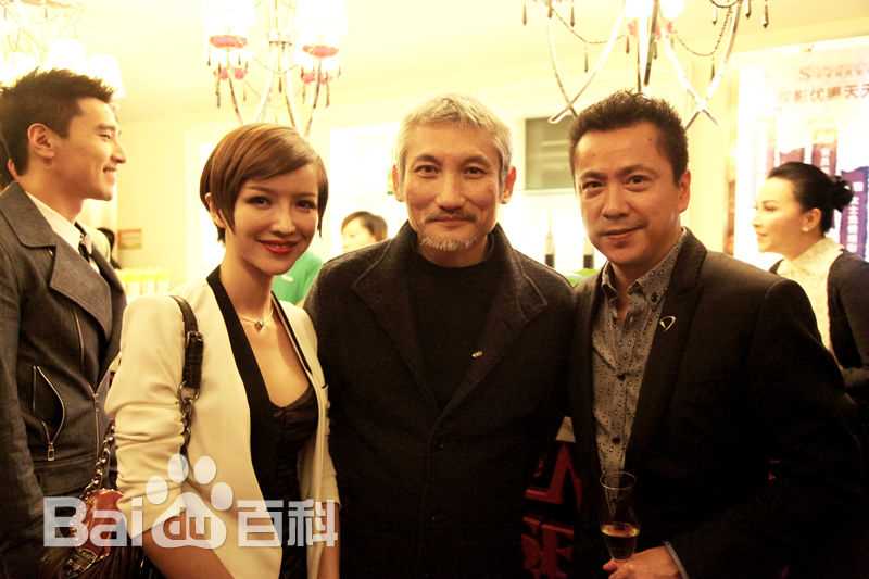 《班嘉佳》社会活动