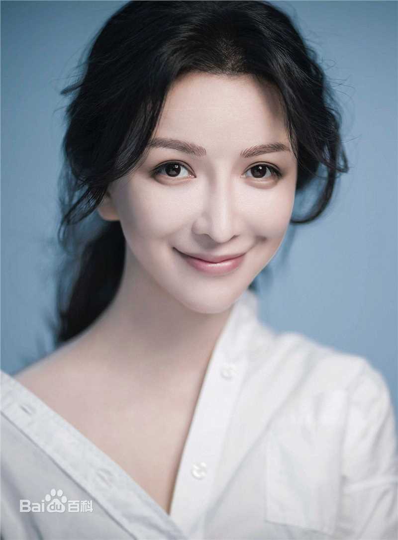 《班嘉佳》封面图片