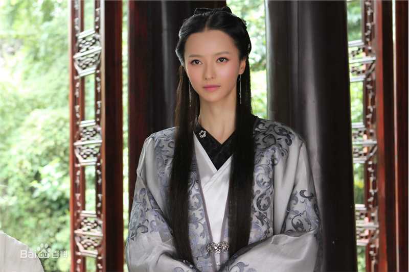 高清张芷溪(Zhang Zhi Xi)在《五鼠闹东京》金亚兰中的图集