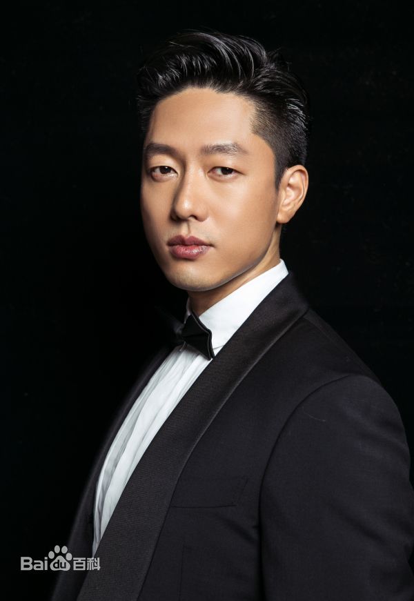 《凌潇肃》封面图片