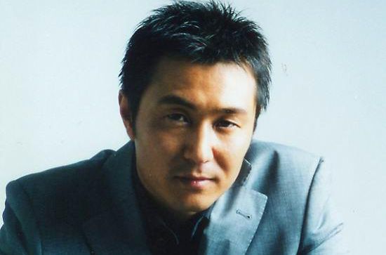 《杨溢》封面图片