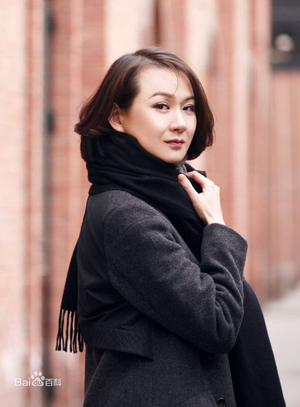 《黄芳翎》封面图片