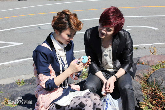 高清付辛博(Fu Xinbo)在2010年《不能承受的爱》MV中的图集