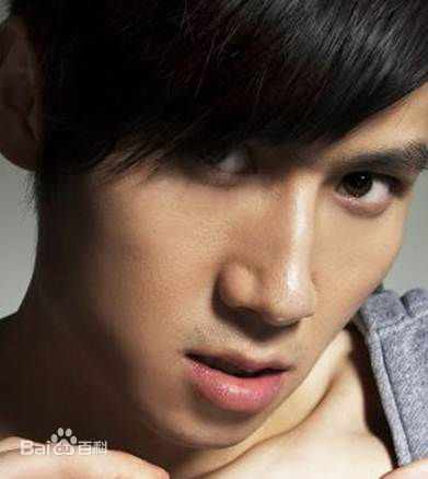 《王柏伦》封面图片