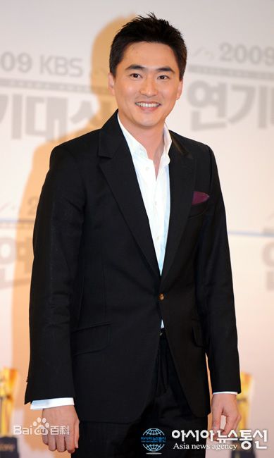 最新金锡勋(Kim Suk hoon，)性感图片