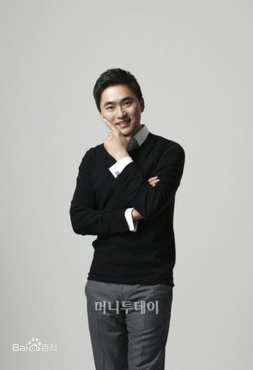 最新金锡勋(Kim Suk hoon，)性感图片