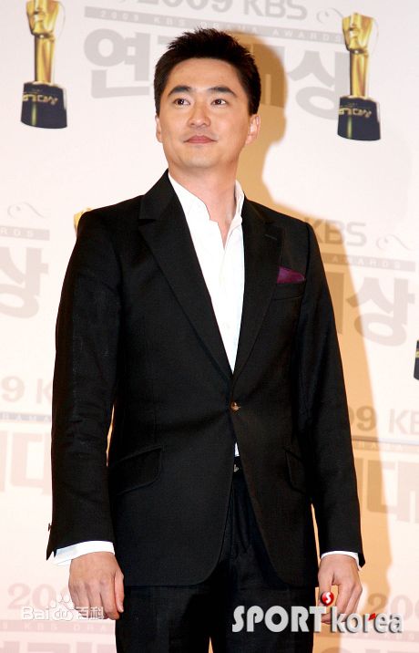 最新金锡勋(Kim Suk hoon，)性感图片