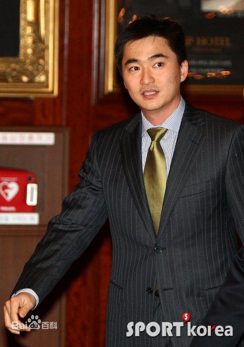 最新金锡勋(Kim Suk hoon，)性感图片