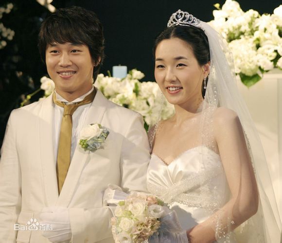 车太铉(Cha Tae Hyun)与妻子崔锡恩图片图册